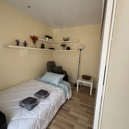 Centro Example Apartment